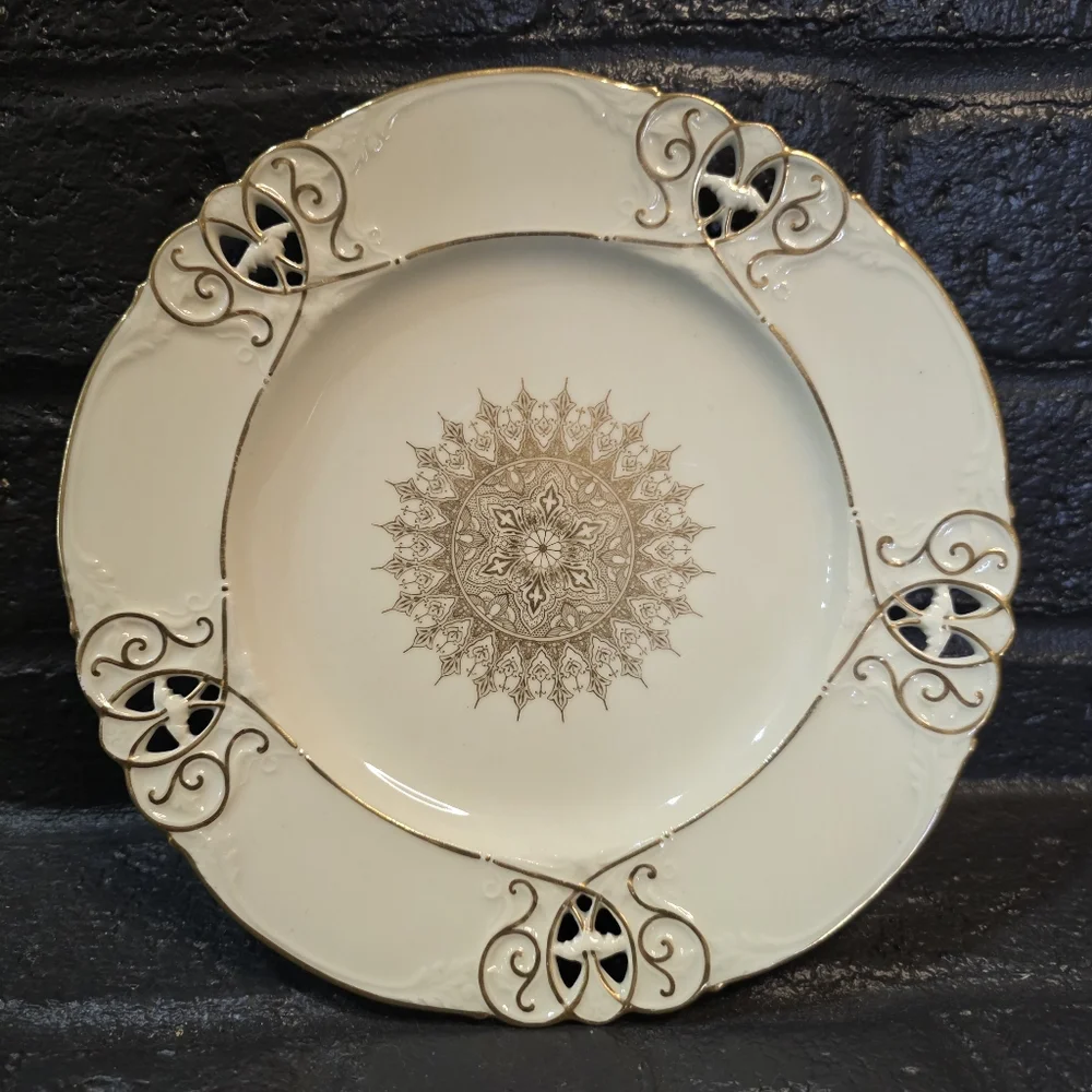 Antique 1887 Royal Worcester Pierced Rim Plate – Gold Gilt Medallion – Victorian
